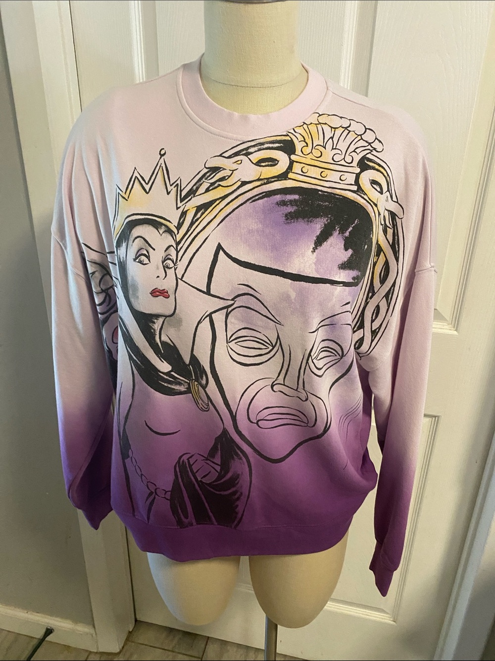 DisneyLavender to Purple Ombre Graphic  Sweatshirt with Queen Illustration